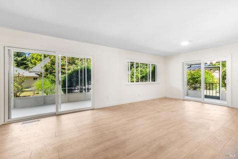447 Meadowgreen Drive Santa Rosa CA 95409