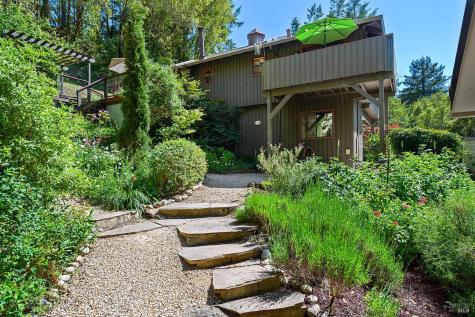 683 Wagnon Road Sebastopol CA 95472