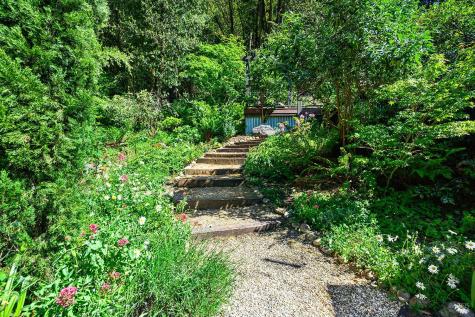 683 Wagnon Road Sebastopol CA 95472