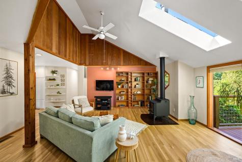 683 Wagnon Road Sebastopol CA 95472
