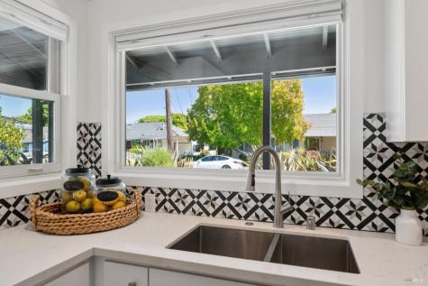 12 Echo Avenue Corte Madera CA 94925