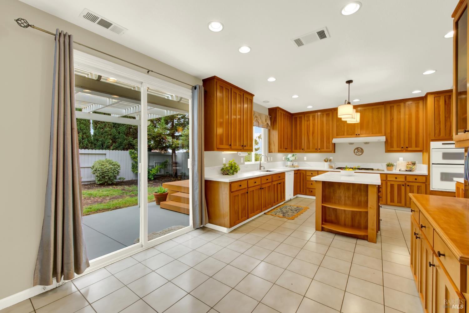 5827 Cabernet Drive Vallejo CA 94591