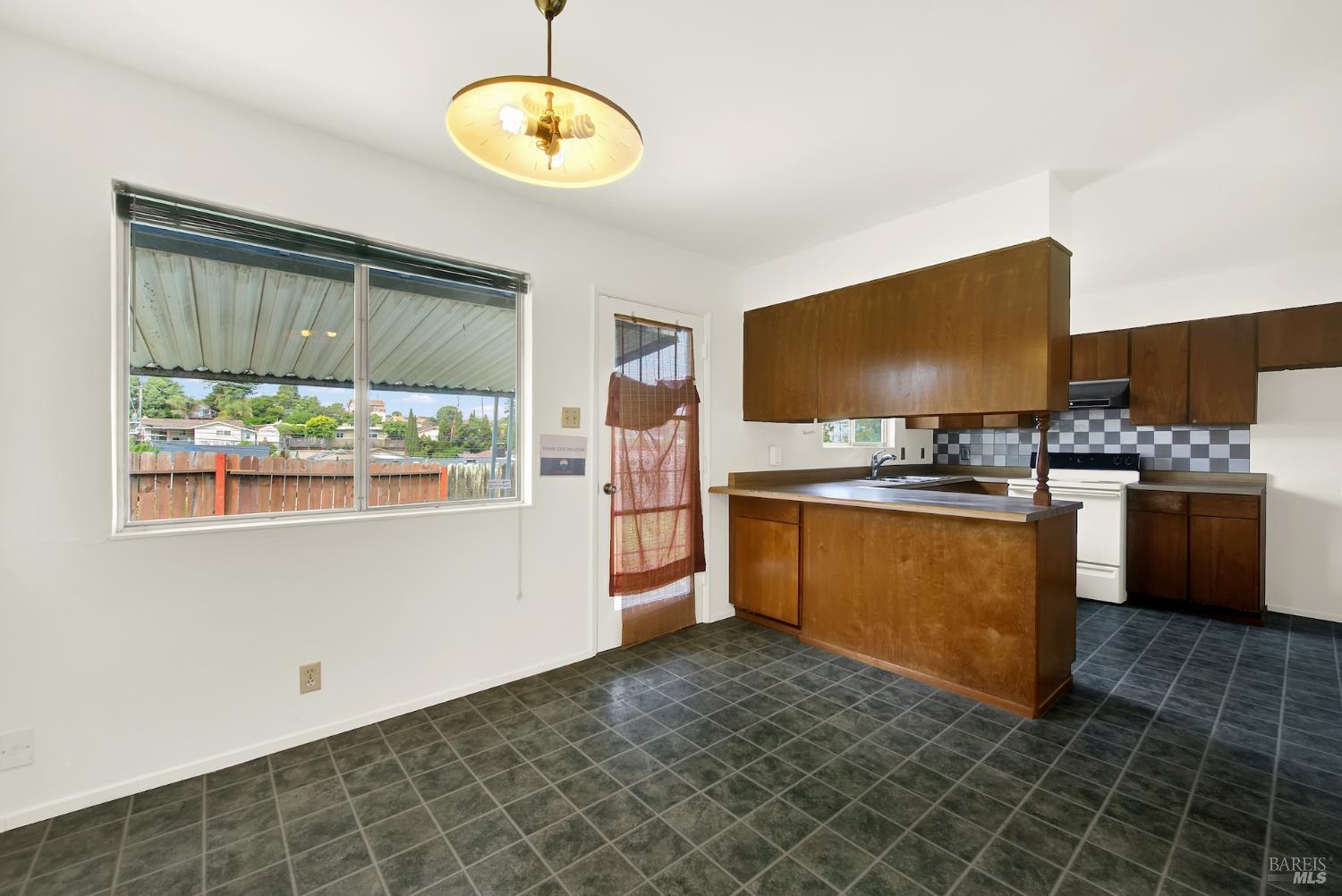 2715 Limerick Road San Pablo CA 94806