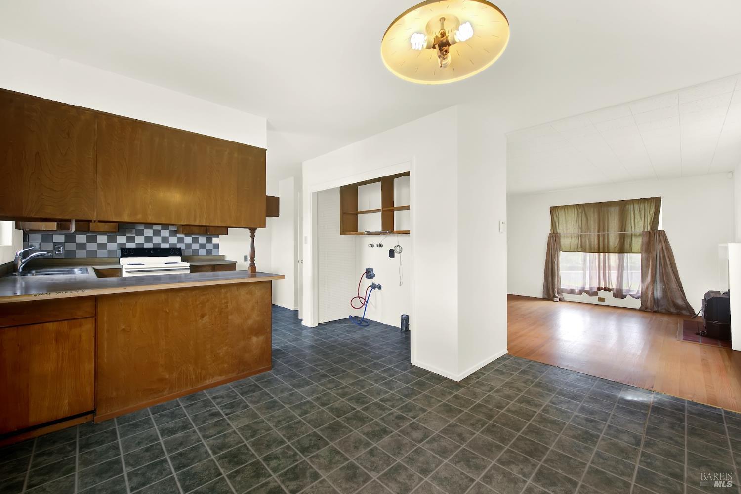 2715 Limerick Road San Pablo CA 94806