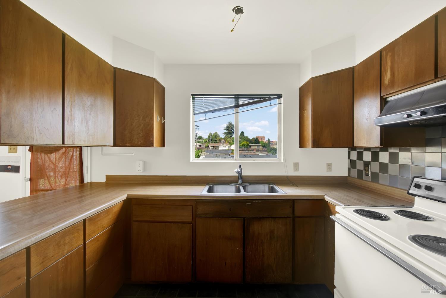 2715 Limerick Road San Pablo CA 94806