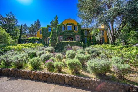 1412 Quail Court Santa Rosa CA 95404