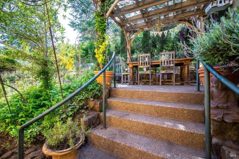 1412 Quail Court Santa Rosa CA 95404