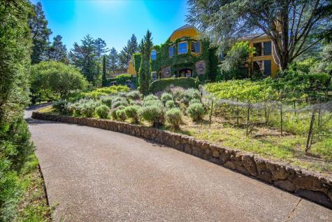 1412 Quail Court Santa Rosa CA 95404