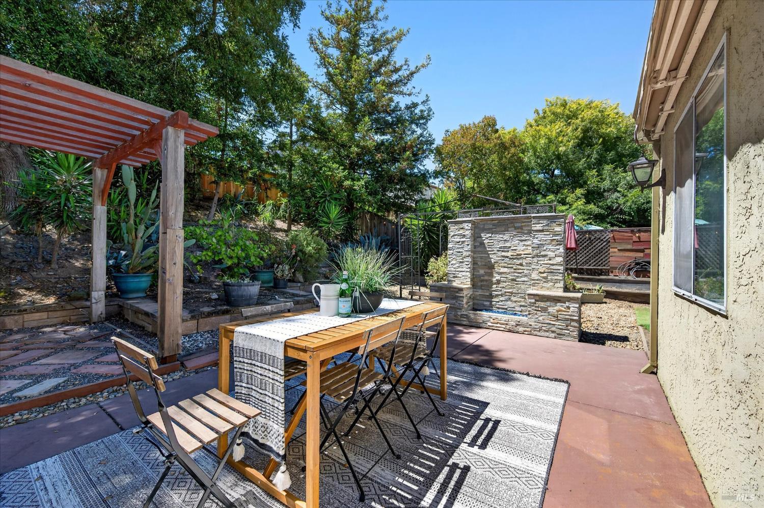 577 Phelps Court Benicia CA 94510