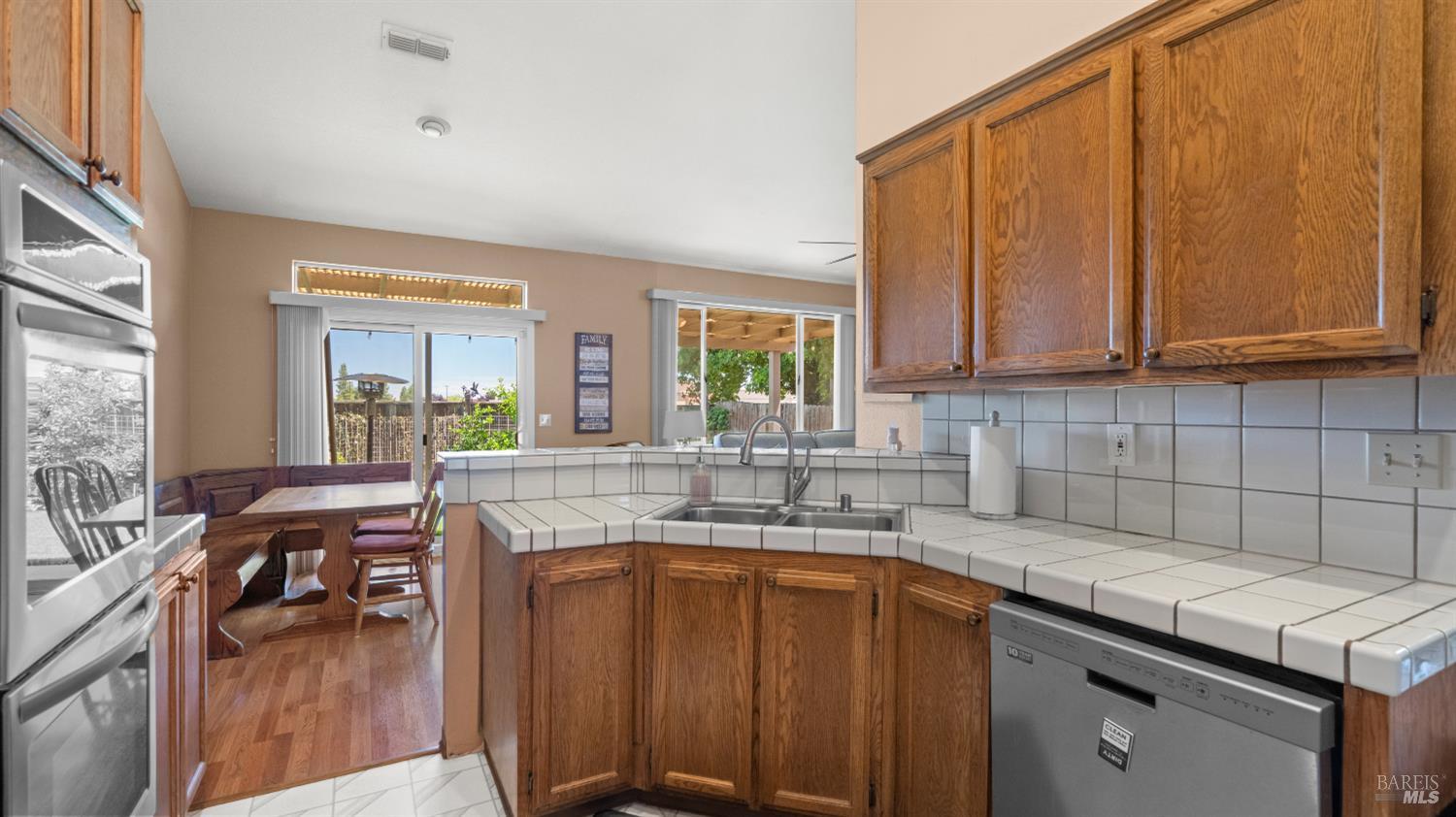 772 Derry Circle Vacaville CA 95688