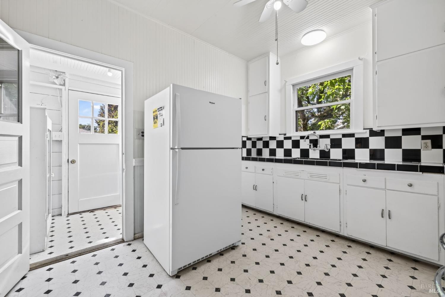 105 Garden Street Santa Rosa CA 95401