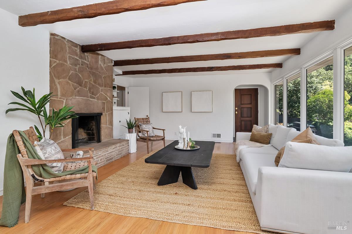 11 Sun View Avenue San Anselmo CA 94960