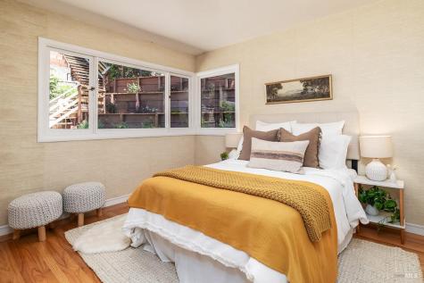 11 Sun View Avenue San Anselmo CA 94960