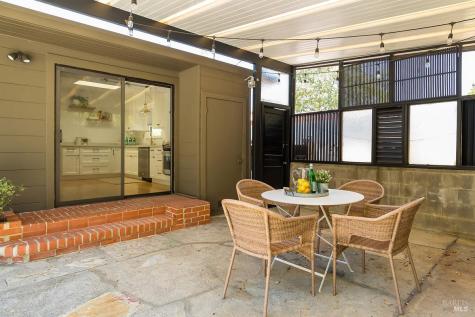 11 Sun View Avenue San Anselmo CA 94960