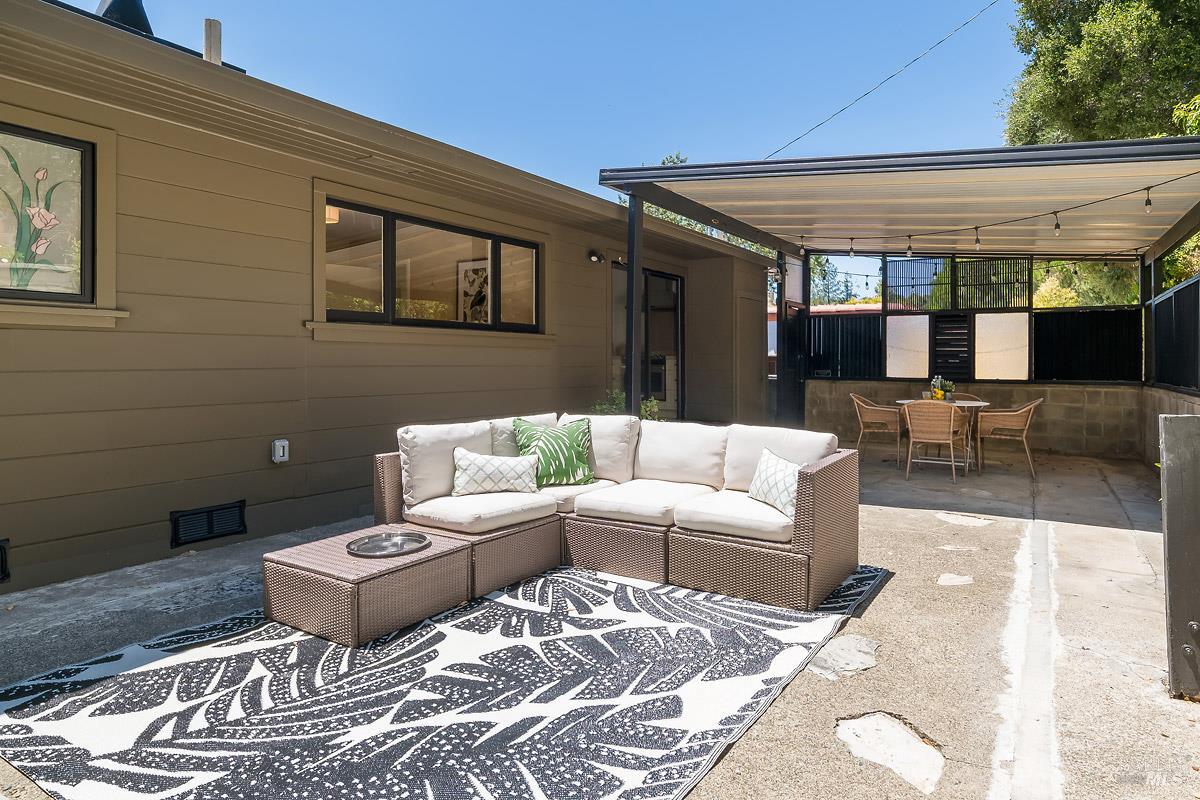 11 Sun View Avenue San Anselmo CA 94960