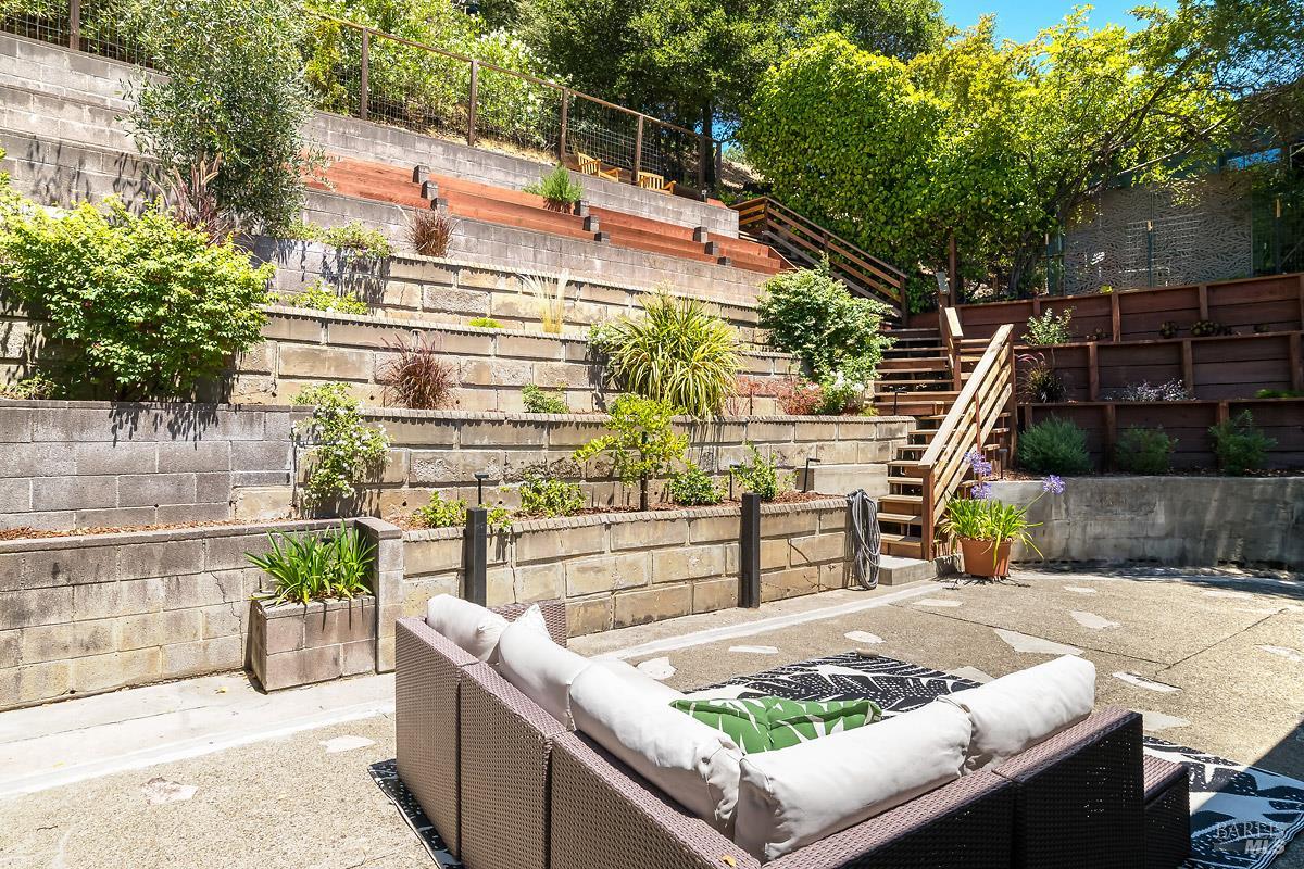 11 Sun View Avenue San Anselmo CA 94960