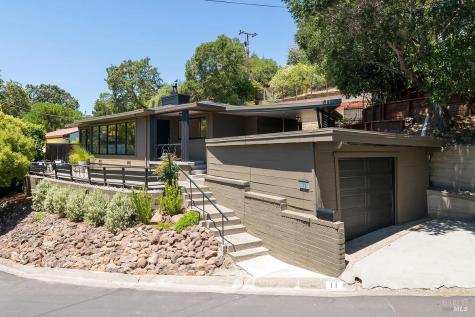 11 Sun View Avenue San Anselmo CA 94960