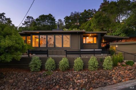11 Sun View Avenue San Anselmo CA 94960