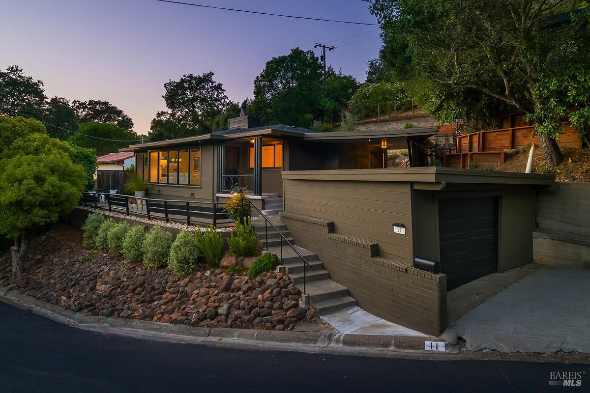11 Sun View Avenue San Anselmo CA 94960