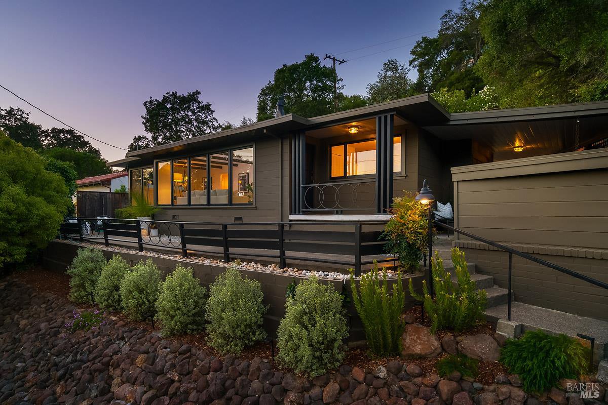 11 Sun View Avenue San Anselmo CA 94960