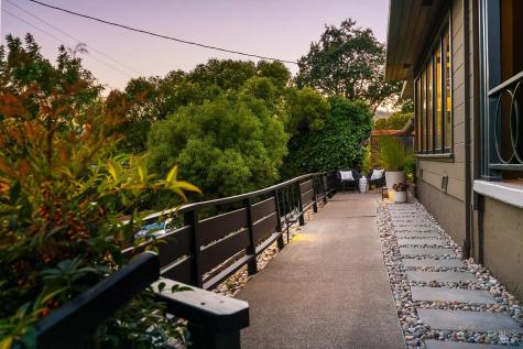 11 Sun View Avenue San Anselmo CA 94960