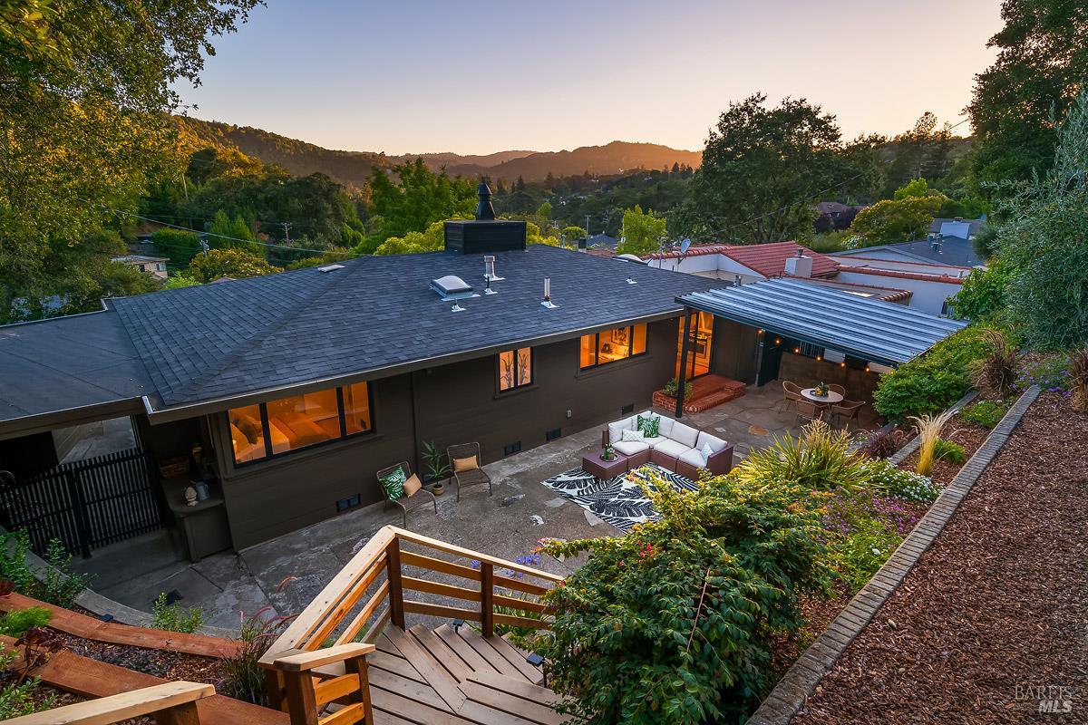 11 Sun View Avenue San Anselmo CA 94960