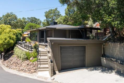 11 Sun View Avenue San Anselmo CA 94960
