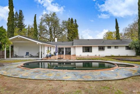 19340 7TH Street E Sonoma CA 95476