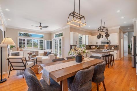 592 Peppertree Drive Windsor CA 95492