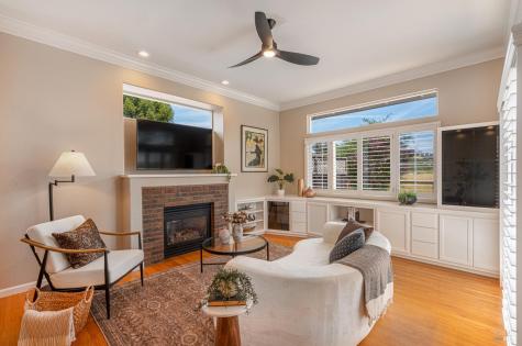 592 Peppertree Drive Windsor CA 95492