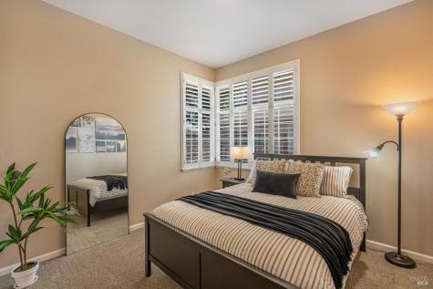 592 Peppertree Drive Windsor CA 95492