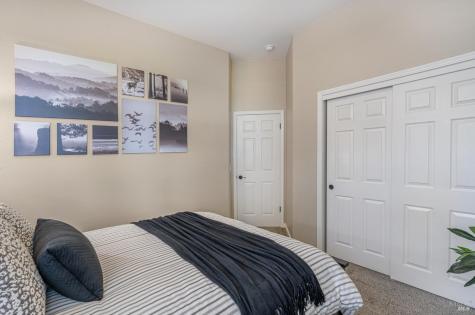 592 Peppertree Drive Windsor CA 95492