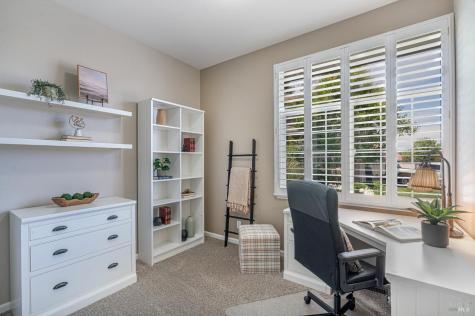 592 Peppertree Drive Windsor CA 95492
