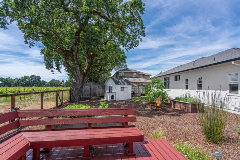 592 Peppertree Drive Windsor CA 95492