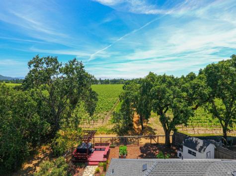 592 Peppertree Drive Windsor CA 95492