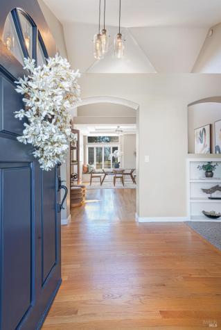 592 Peppertree Drive Windsor CA 95492