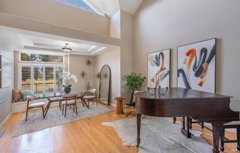 592 Peppertree Drive Windsor CA 95492
