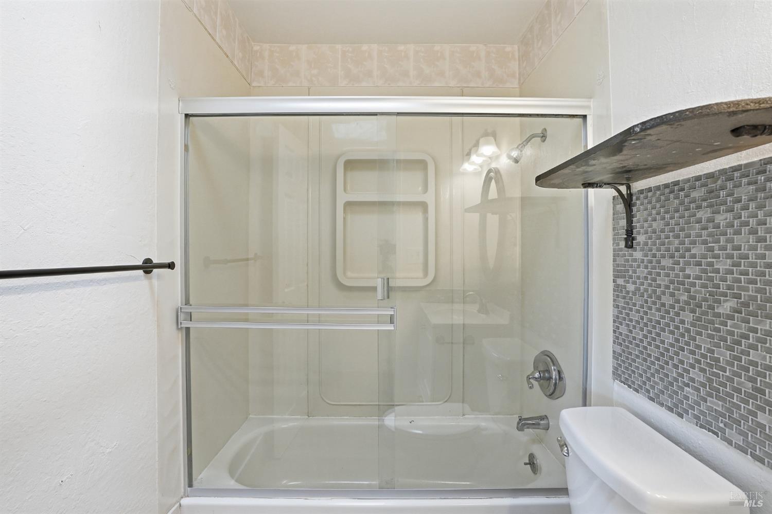 220 Long Street Suisun City CA 94585