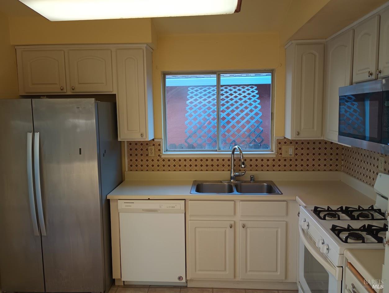 1035 Camellia Court Suisun City CA 94585