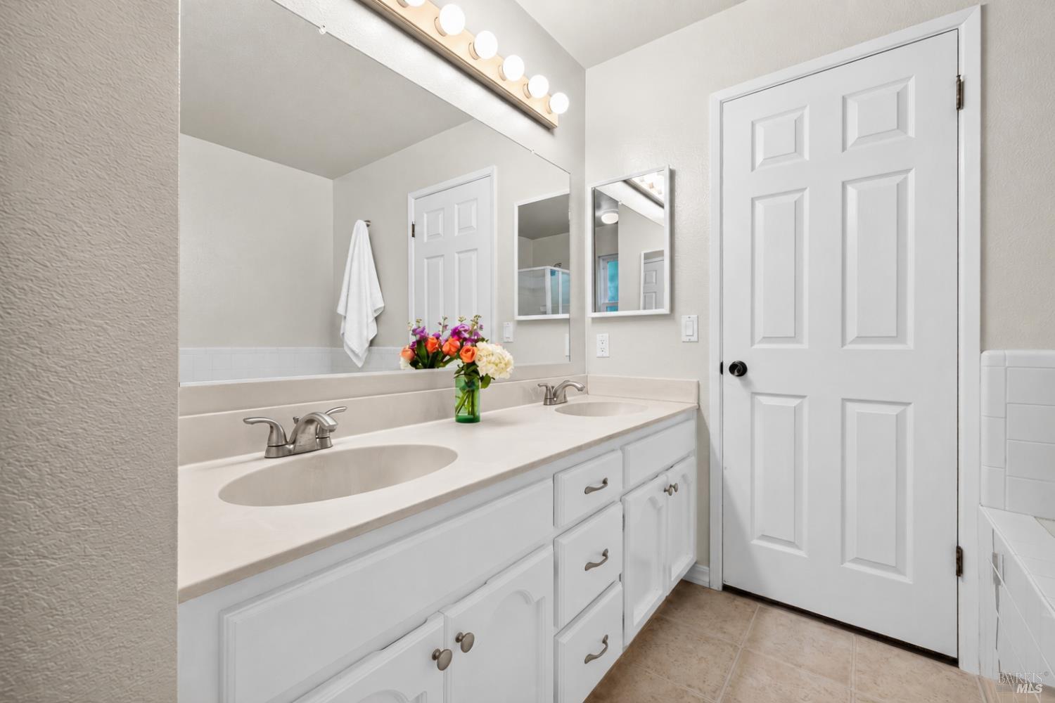 1450 Morning Glory Drive Petaluma CA 94954