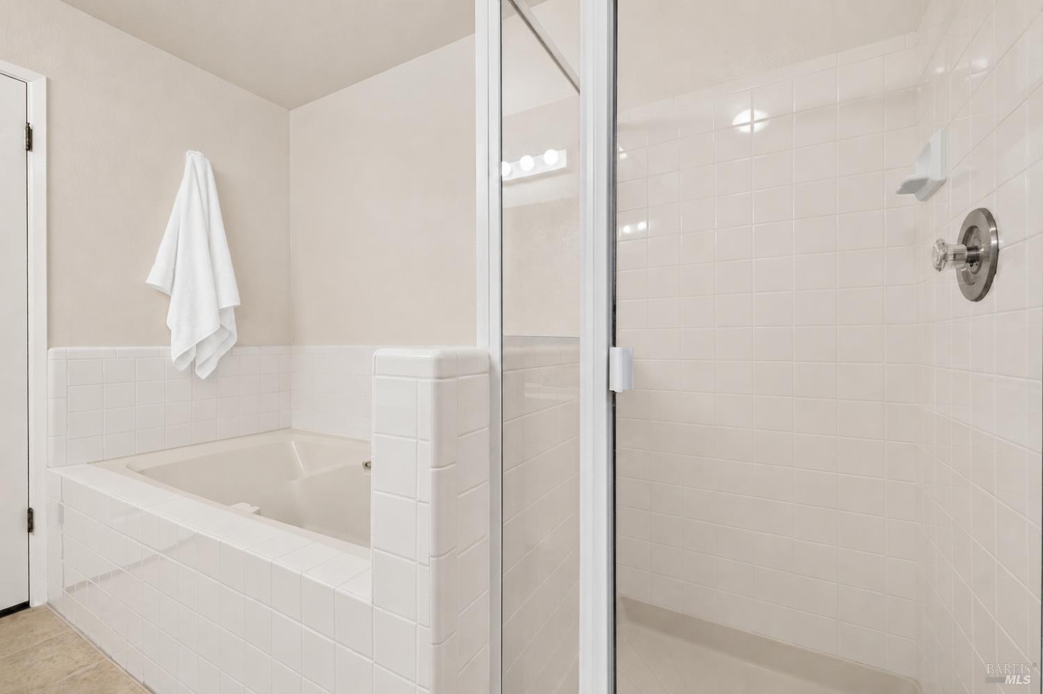 1450 Morning Glory Drive Petaluma CA 94954