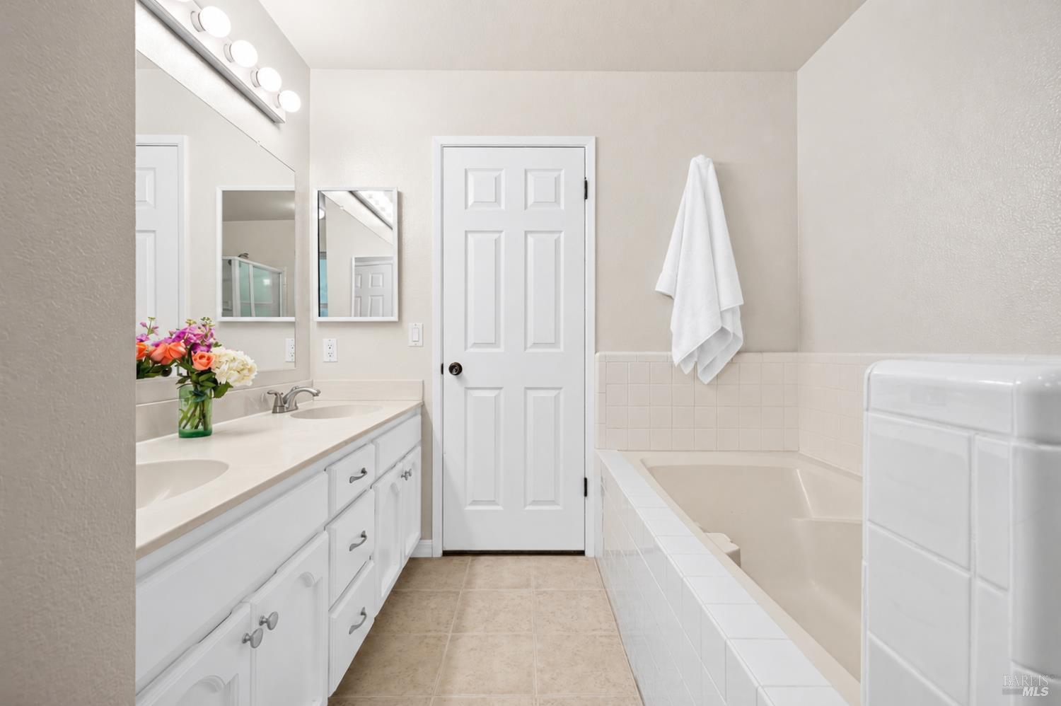 1450 Morning Glory Drive Petaluma CA 94954
