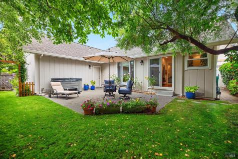 1450 Morning Glory Drive Petaluma CA 94954