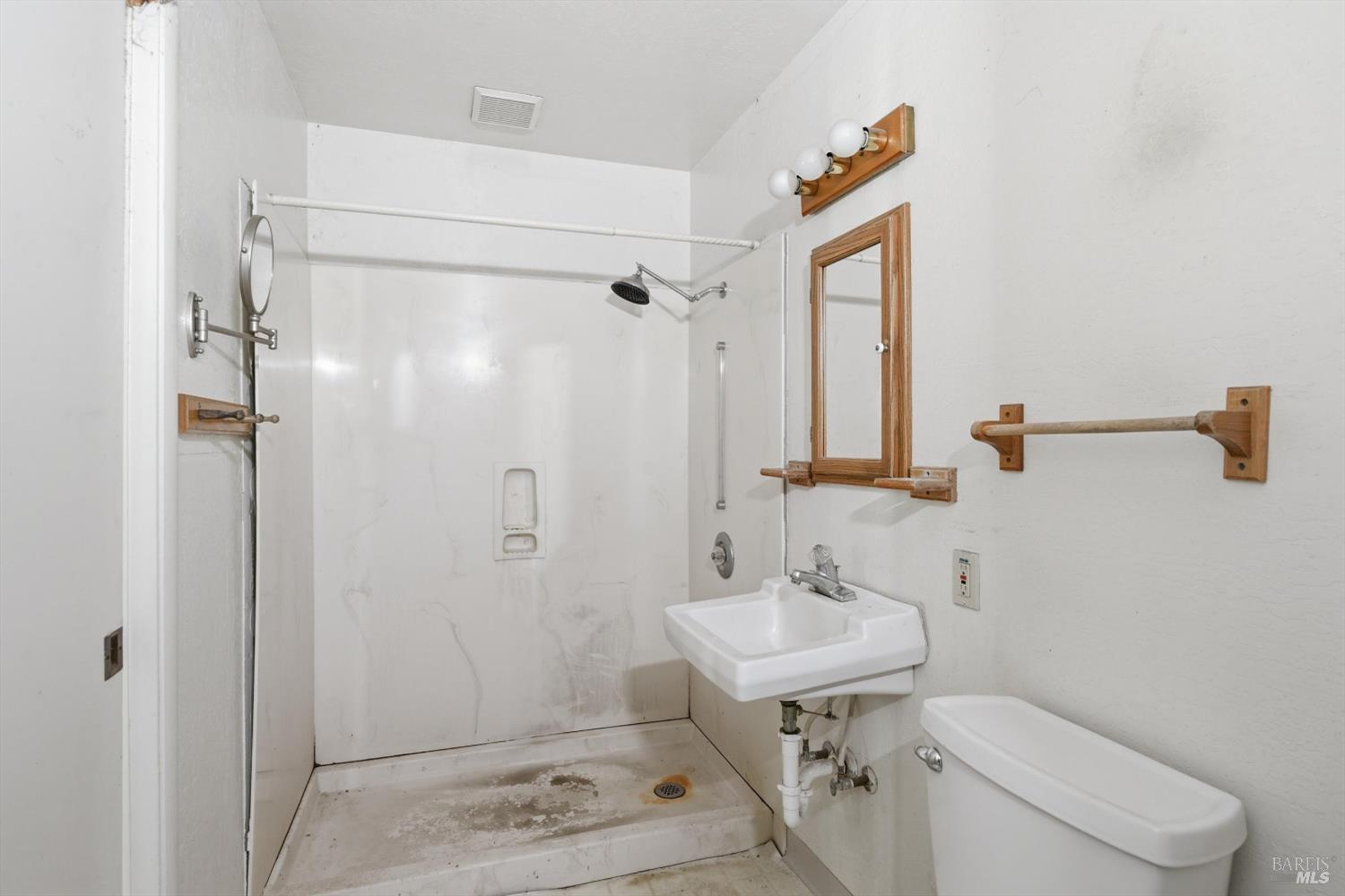 27 Goree Court Martinez CA 94553