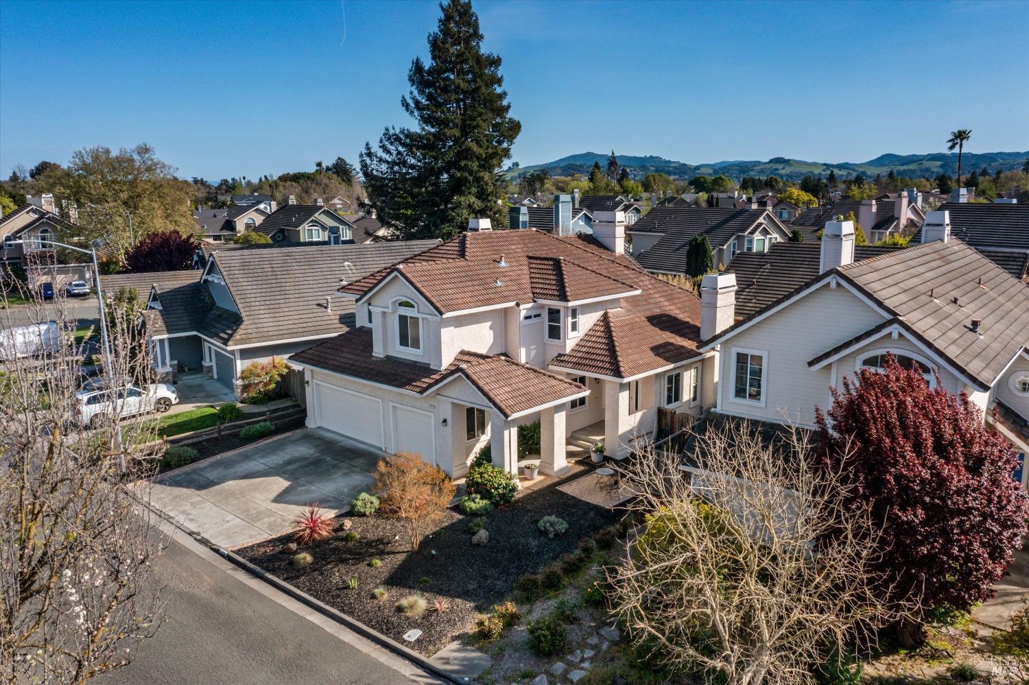 413 Redrock Way Petaluma CA 94954