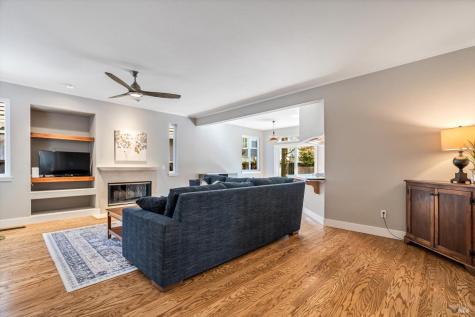 413 Redrock Way Petaluma CA 94954