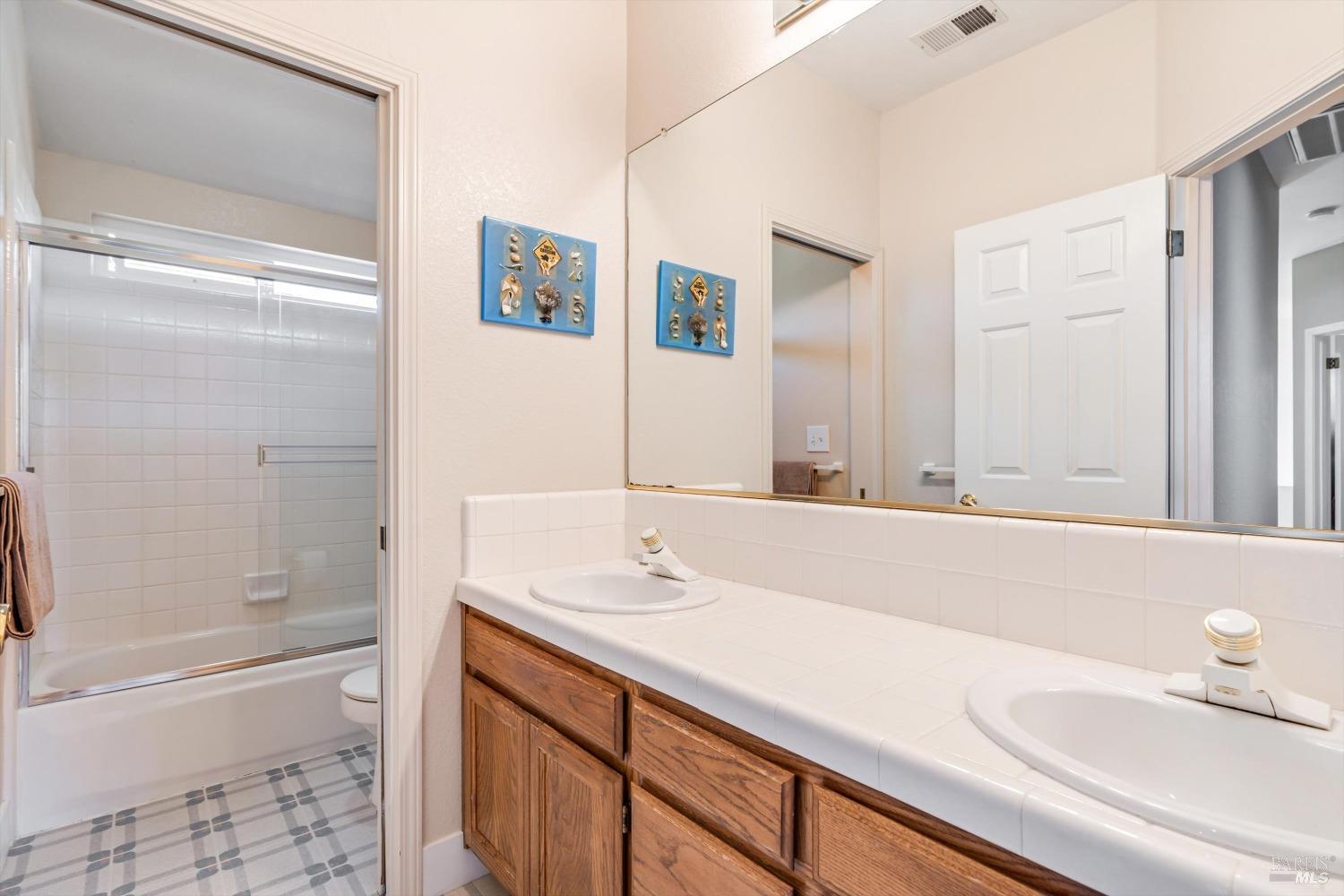 413 Redrock Way Petaluma CA 94954