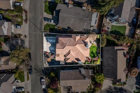 413 Redrock Way Petaluma CA 94954