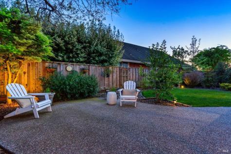 413 Redrock Way Petaluma CA 94954