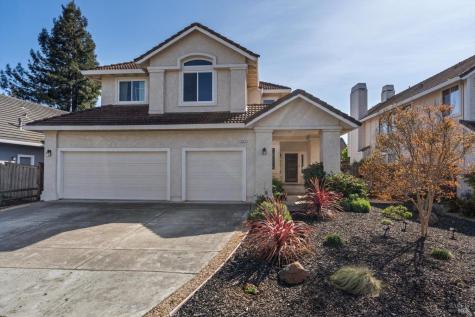 413 Redrock Way Petaluma CA 94954
